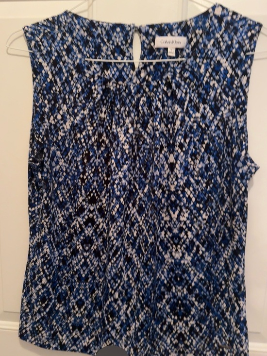 Calvin Klein Tops - Calvin Klein Blue White and Black Patterned Sleeveless Camisole